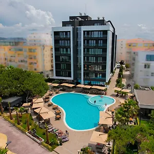Hotel Supreme